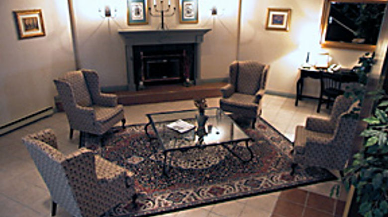 <b>Travelodge Hotel Montreal Airport Lobby</b>