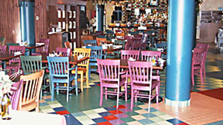 Travelodge Hotel Montreal Airport Restaurant