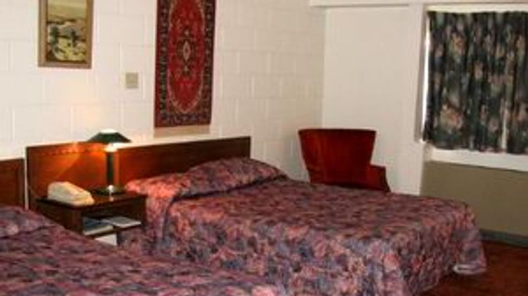 Moose Jaw Inn Room