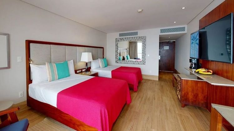 Grand Park Royal Puerto Vallarta Room