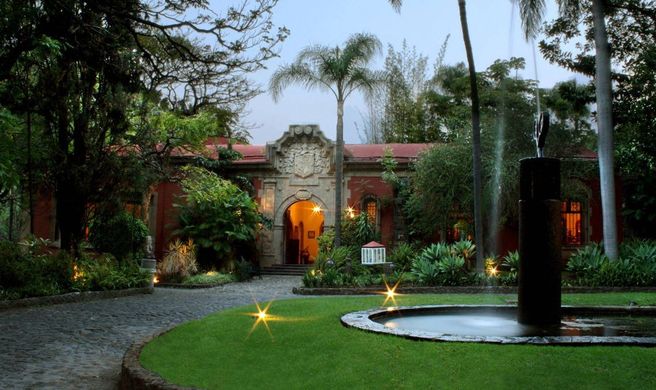 Hotel Racquet Cuernavaca Exterior
