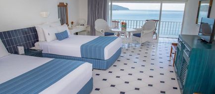 Elcano Hotel Room