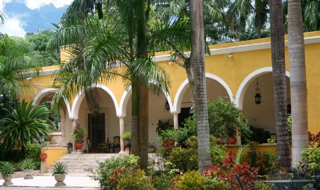 Hacienda Chichen Resort Exterior