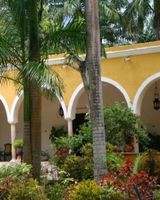 Hacienda Chichen Resort
