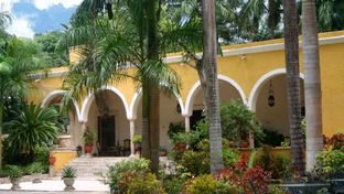 Hacienda Chichen Resort
