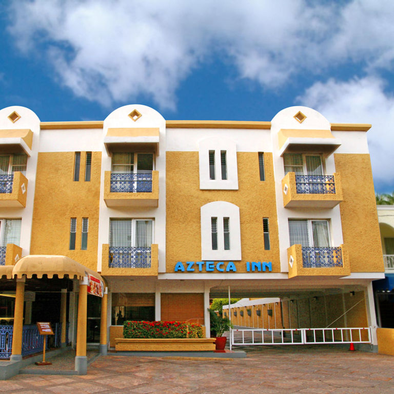 Hotel Azteca Inn