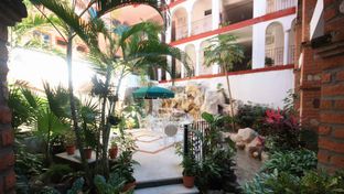 Hotel Encino