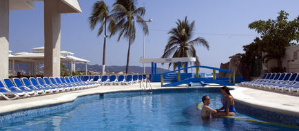 Avalon Excalibur Acapulco Pool