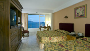 Avalon Excalibur Acapulco