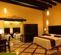 Hotel CasAntica Suite