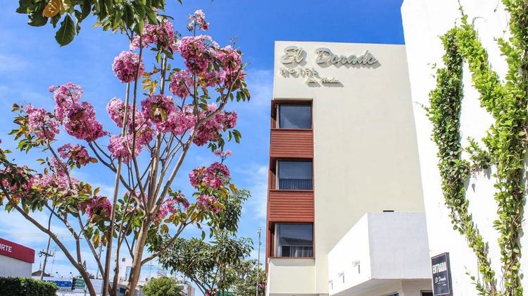 El Dorado Hotel Exterior