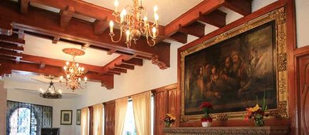 Maria Cristina Hotel Lobby