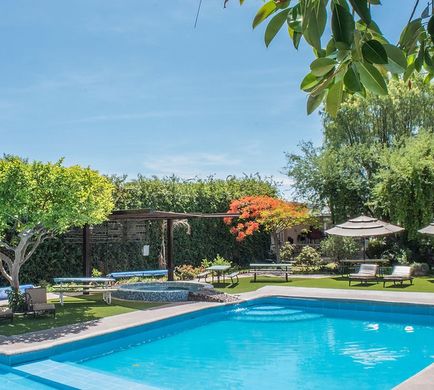 Hotel Medrano Pool