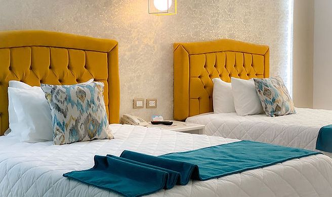 Hotel Medrano Room