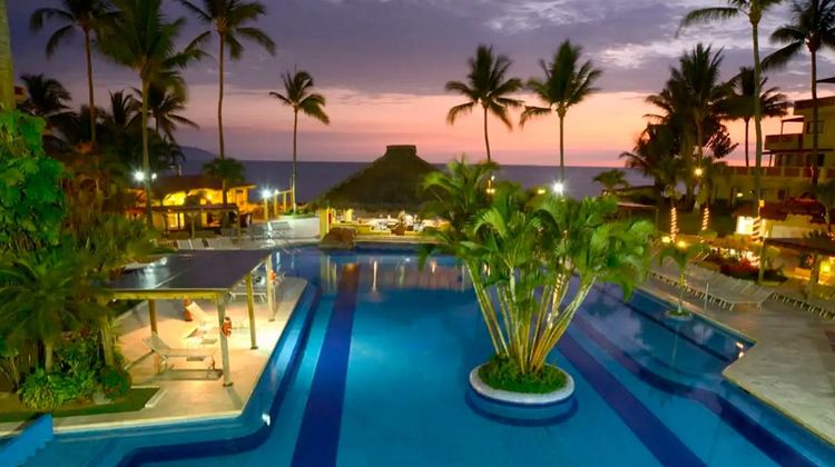 Canto del Sol Plaza Vallarta Pool