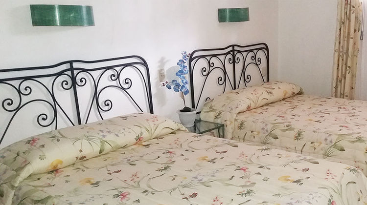 Hotel Jacarandas Room