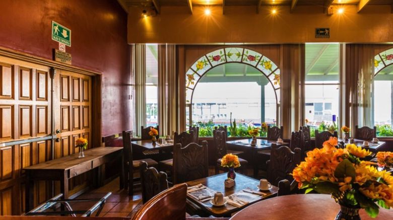 <b>Rosarito Beach Hotel & Spa Restaurant</b>
