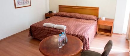 San Francisco Hotel Room