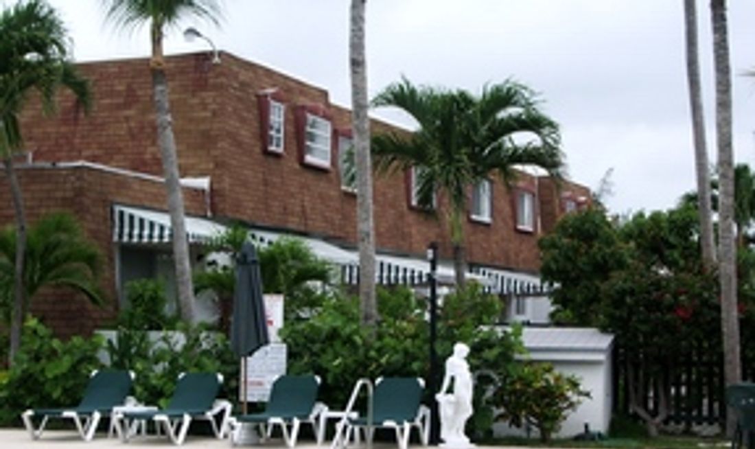 Bay View Suites Pool