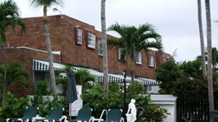 Bay View Suites Pool