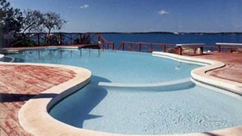 <b>Romora Bay Resort & Marina Pool</b>
