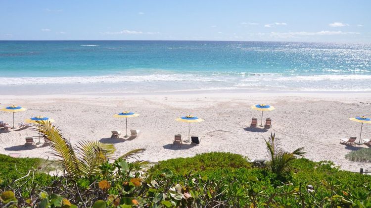 Runaway Hill Inn Beach
