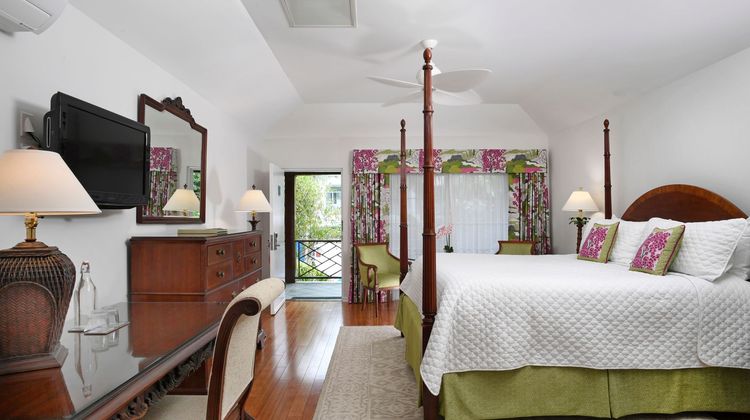 Rosedon Hotel Room