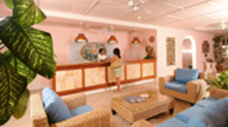 Butterfly Beach Hotel Lobby