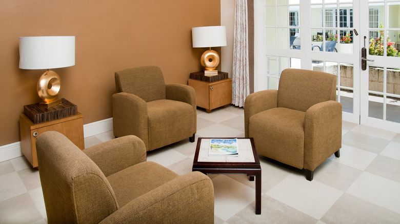 <b>Island Inn Hotel Suite</b>