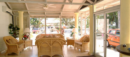 Tropical Sunset Beach Hotel Lobby