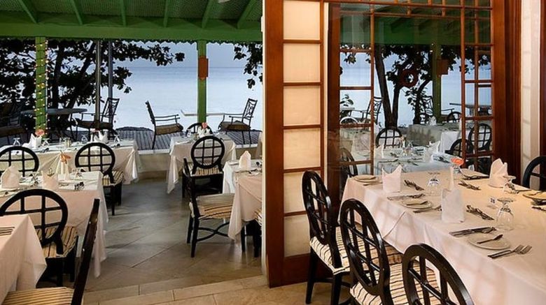 <b>Mango Bay Hotel & Beach Club Restaurant</b>