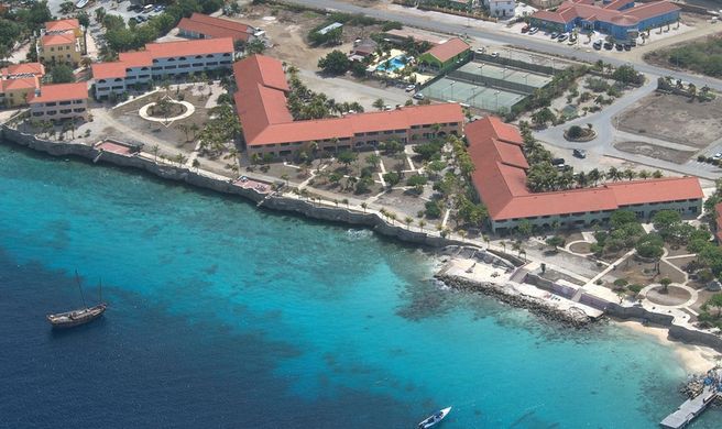 Sand Dollar Condominiums Exterior