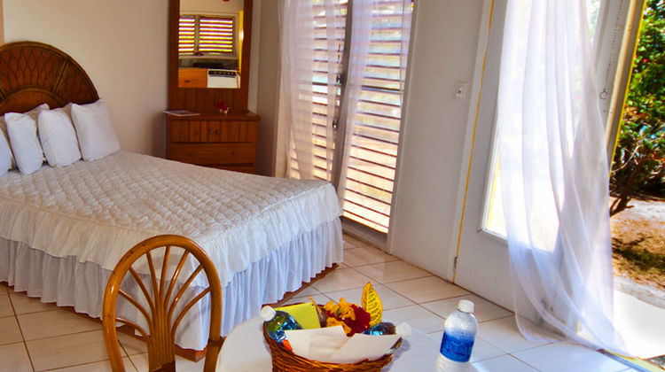 Fischer's Cove Beach Hotel Room