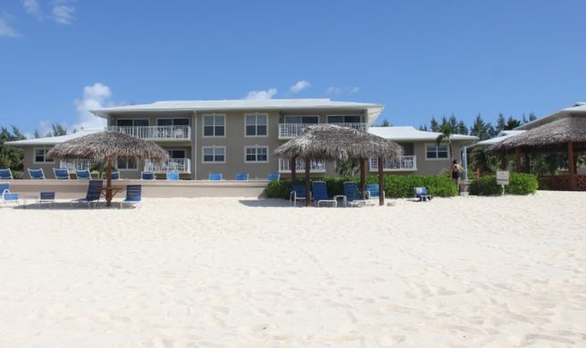 Christopher Columbus Condominiums Exterior