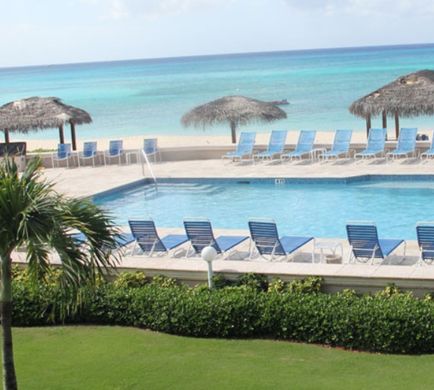 Christopher Columbus Condominiums Pool
