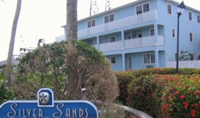 Silver Sands Condos Exterior