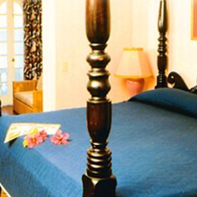 Casa Blanca Beach Hotel