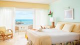 <b>Couples Tower Isle Room</b>