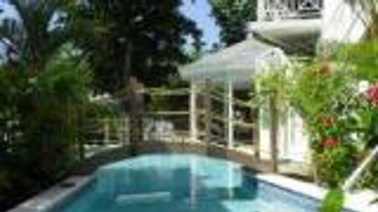 Rondel Village Pool