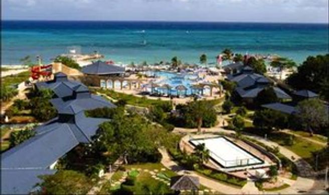 Memories White Sands Beach Resort & Spa Exterior