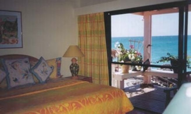Coral Shore Villas Suite Resort Room