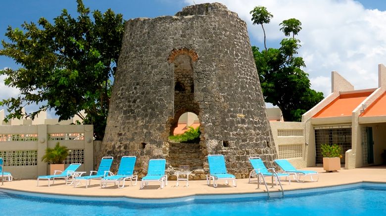 <b>Sugar Beach Condo Resort Pool</b>