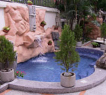 Hotel Don Carlos Pool
