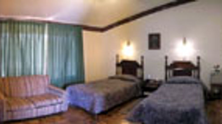 Hotel Don Carlos Suite
