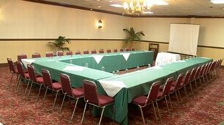 Riande Aeropuerto Hotel & Resort Meeting