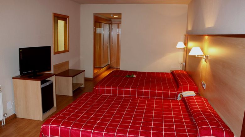 <b>Andorra Center Hotel Room</b>