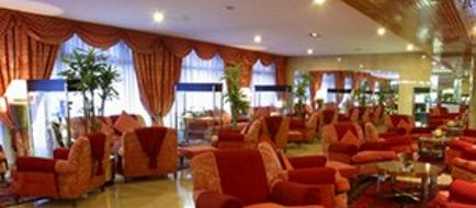 Hotel Roc Blanc Lobby