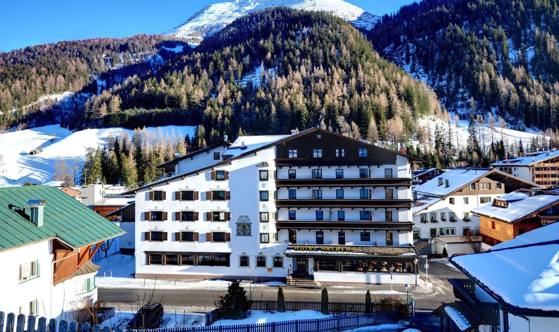 Arlberg Hotel Exterior