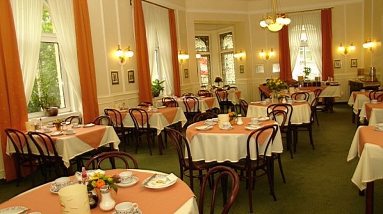 Atlanta Hotel Restaurant