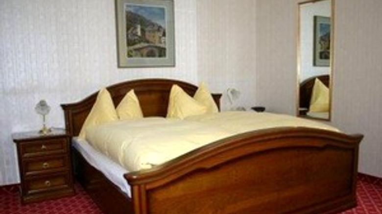 <b>Hotel Austria Room</b>